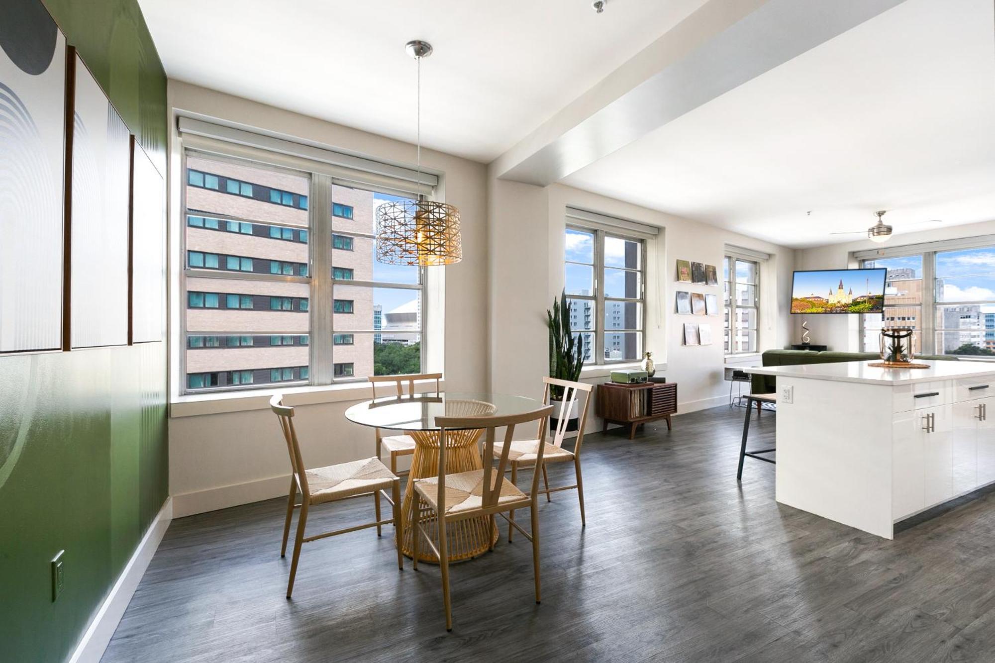 Luxury 2-Bedroom Condo Steps Away From The French Quarter Nowy Orlean Zewnętrze zdjęcie